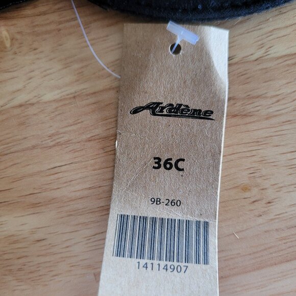 36C Bra - Picture 2 of 3